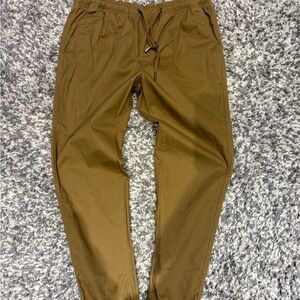 GAP Men's Tan Chino Pants